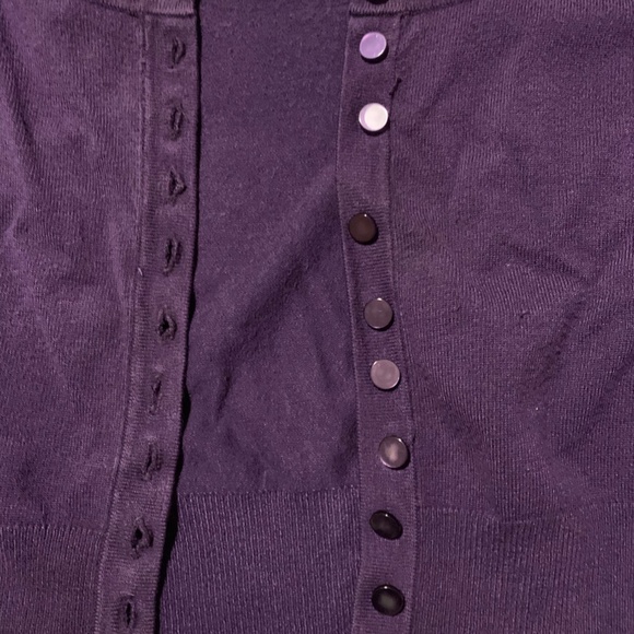 cropped purple button up cardigan - Picture 2 of 4